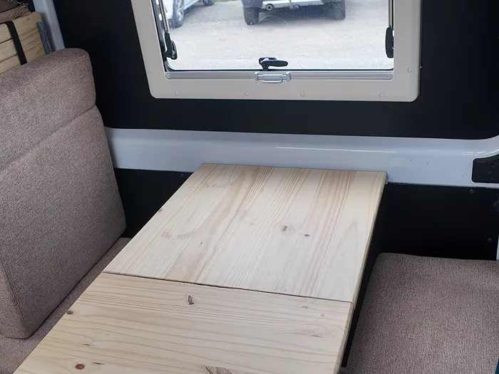 Intérieur de van aménagé